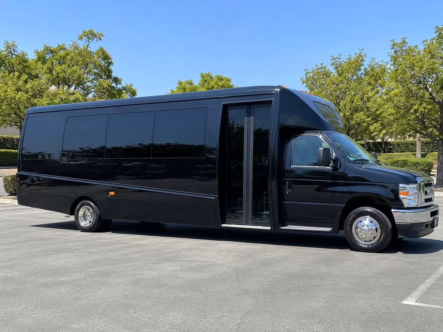 18 passenger minibus