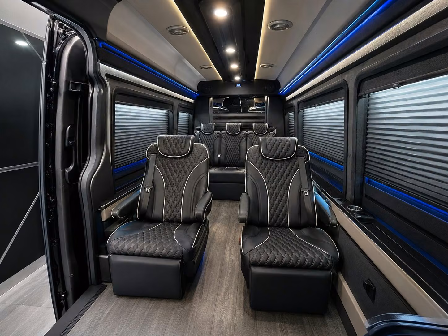 charterbuschandler com makes it possible to book chandler airport transportation for groups of every size