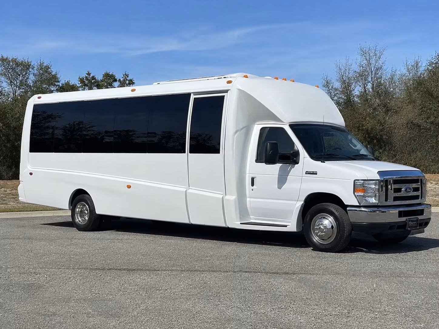 party bus rentals for chandler prom night groups who want to arrive in style